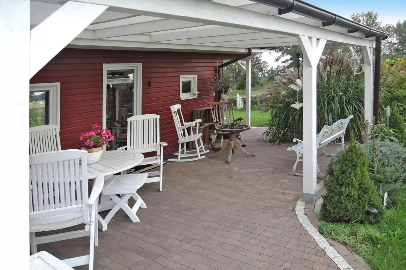 Holiday House Troszyn  Himbeer Haus 60 qm-Buitenkant zomer
