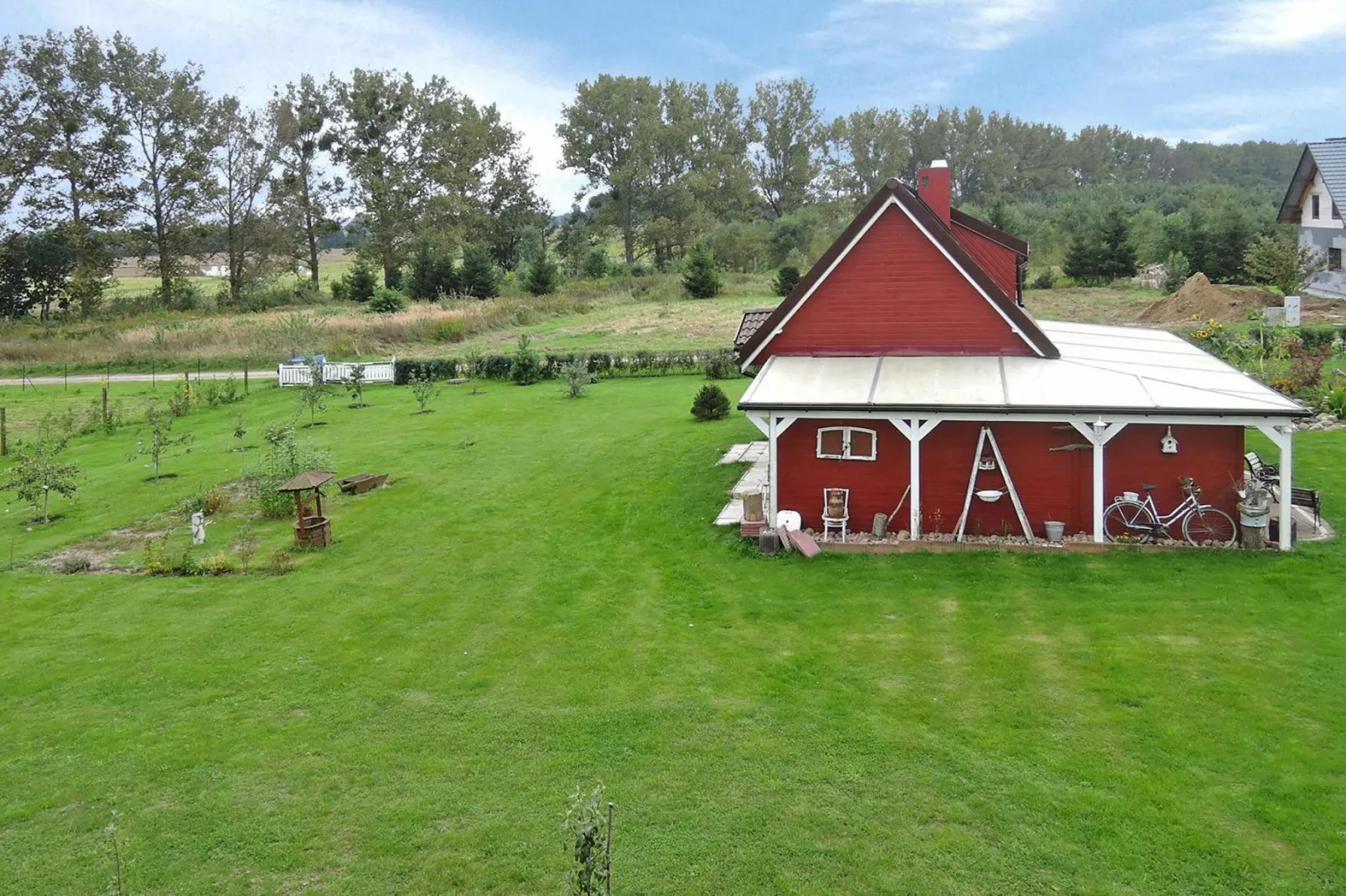 Holiday House Troszyn  Himbeer Haus 60 qm-Buitenkant zomer