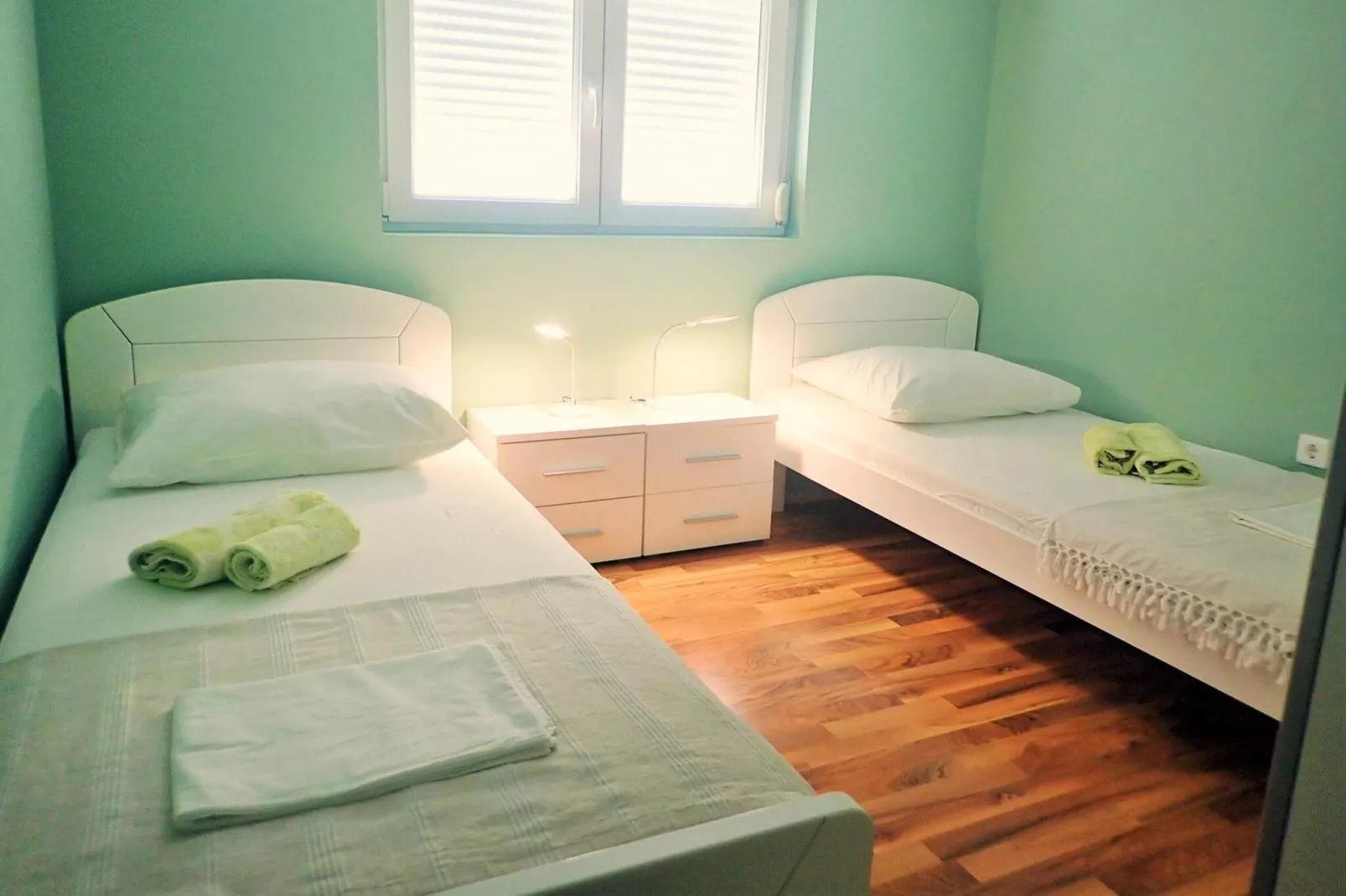 Holiday flat Kuco Starigrad Paklenica-3-Raum-App SD44 A01 ca 58 qm bei Belegung mit 5 Pers-Slaapkamer