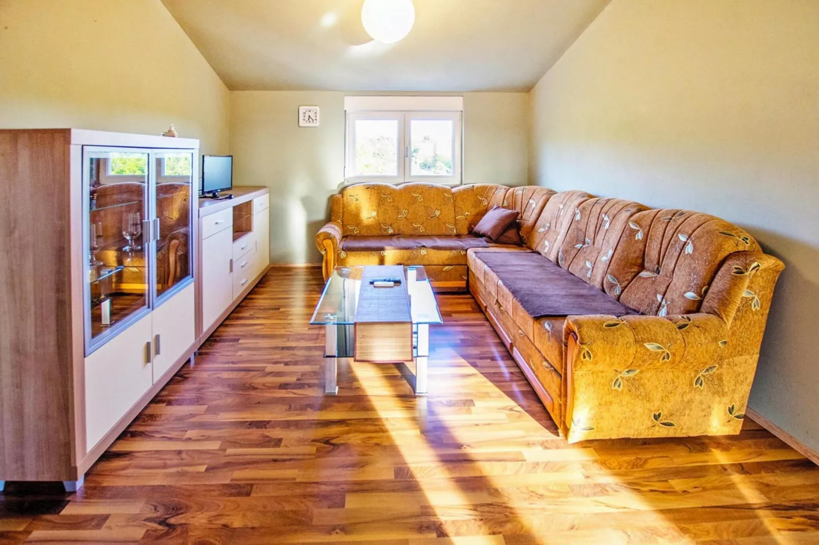 Holiday flat Kuco Starigrad Paklenica-3-Raum-App SD44 A01 ca 58 qm bei Belegung mit 5 Pers-Woonkamer