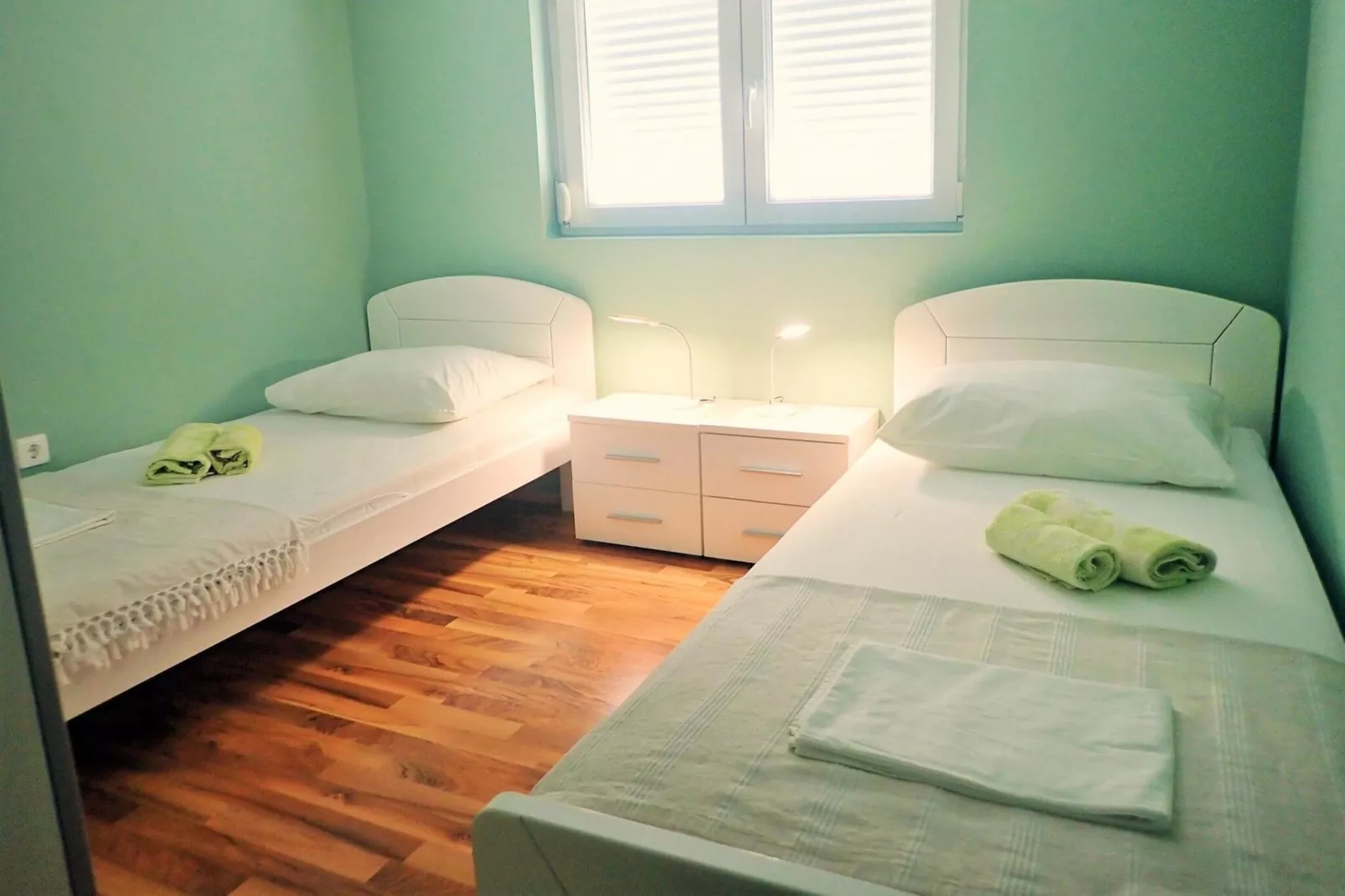 Holiday flat Kuco Starigrad Paklenica-3-Raum-App SD44 A01 ca 58 qm bei Belegung mit 5 Pers-Slaapkamer