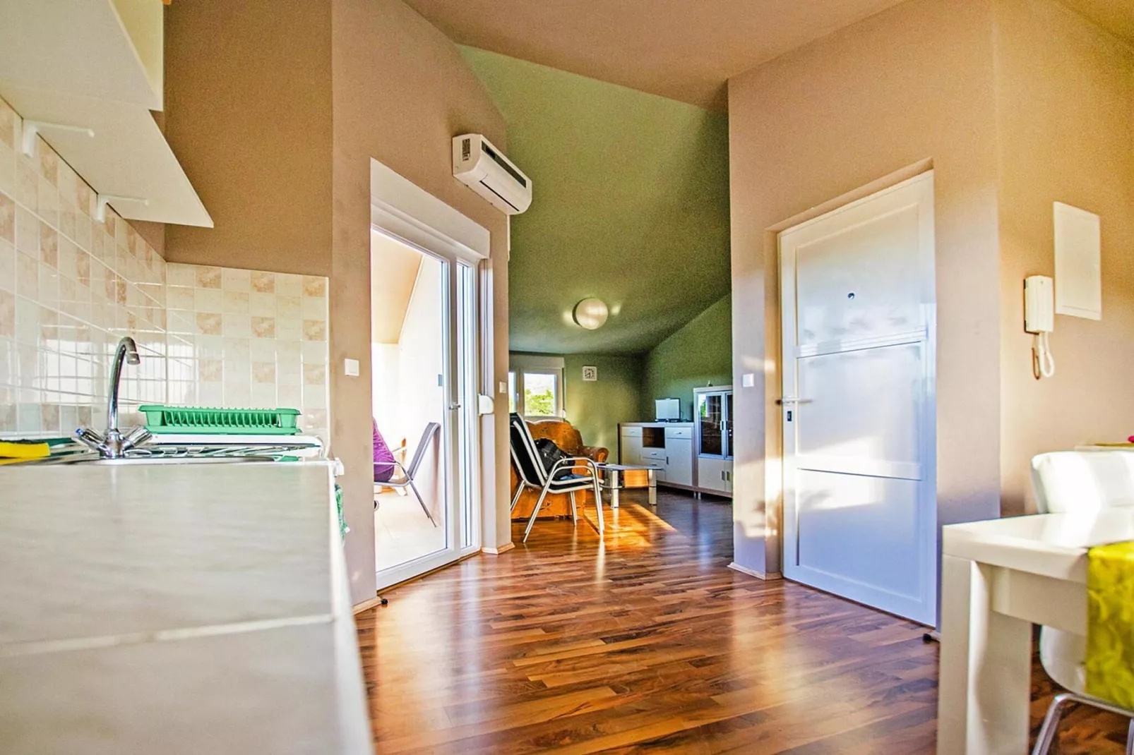 Holiday flat Kuco Starigrad Paklenica-3-Raum-App SD44 A01 ca 58 qm bei Belegung mit 5 Pers-Binnen