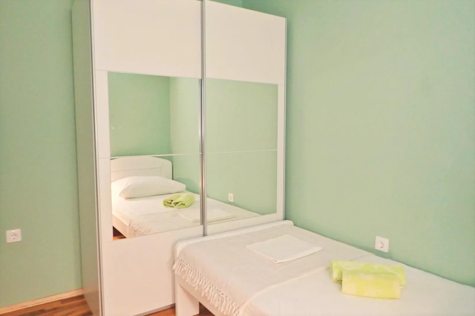 Holiday flat Kuco Starigrad Paklenica-3-Raum-App SD44 A01 ca 58 qm bei Belegung mit 5 Pers-Slaapkamer