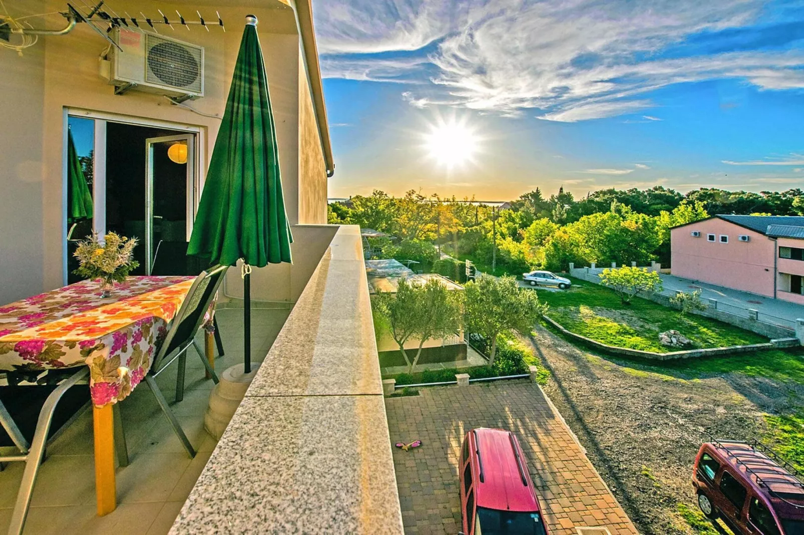 Holiday flat Kuco Starigrad Paklenica-3-Raum-App SD44 A01 ca 58 qm bei Belegung mit 5 Pers-Uitzicht zomer