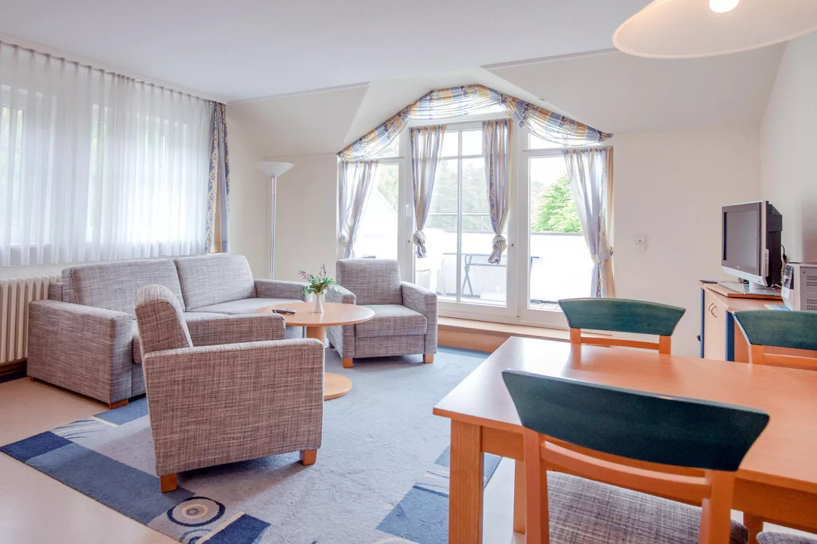 DP 3-6 EG/OG/DG 4 Personen-Woonkamer