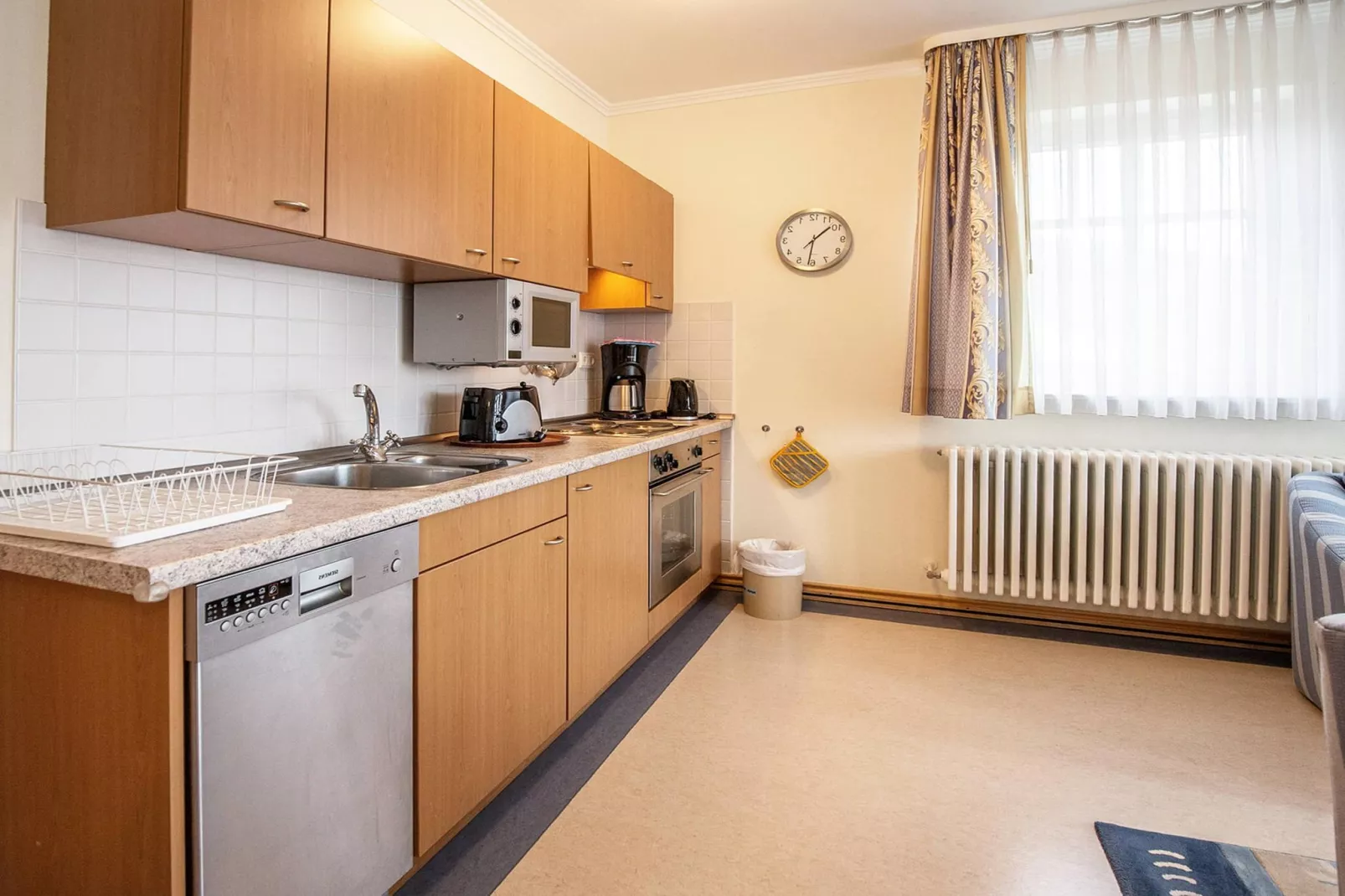DP 3-6 EG/OG/DG 4 Personen-Keuken
