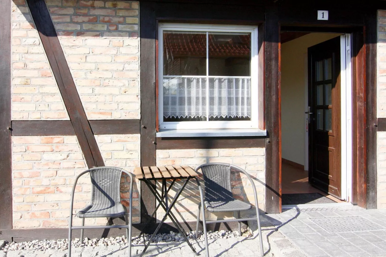 Appartement 2-Buitenkant zomer