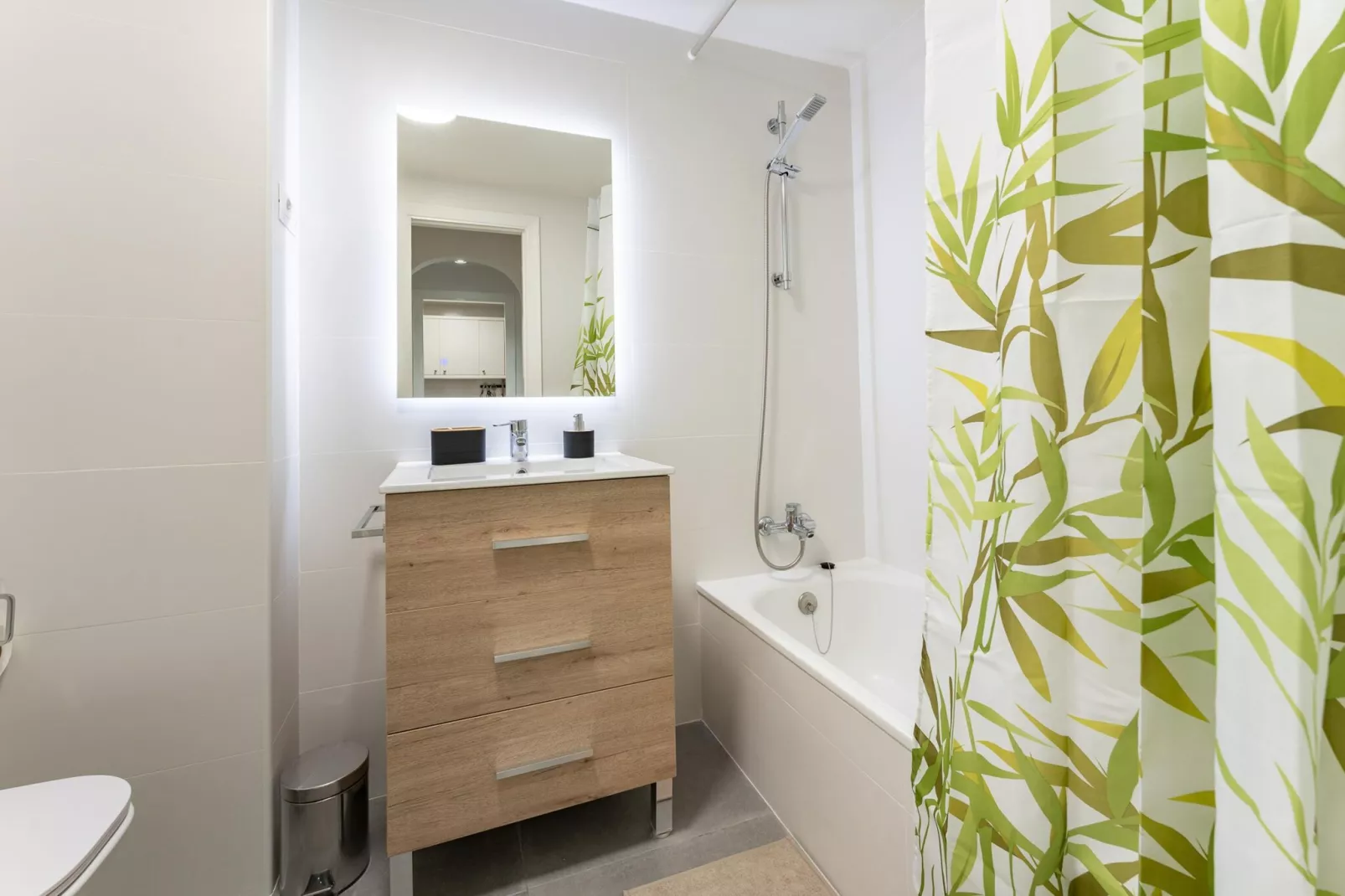 CT 245 - Faro's Arroyo de la Miel Apartment - Cuddly Nest for 2-Badkamer