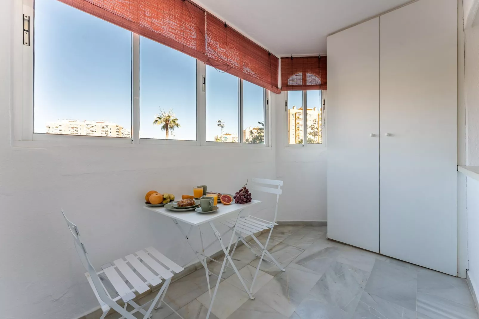 CT 245 - Faro's Arroyo de la Miel Apartment - Cuddly Nest for 2-Terrasbalkon
