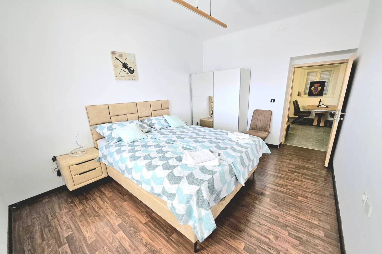 DUxperience Apartment - Two Bedroom Apartment with Terrace and Sea View-Slaapkamer