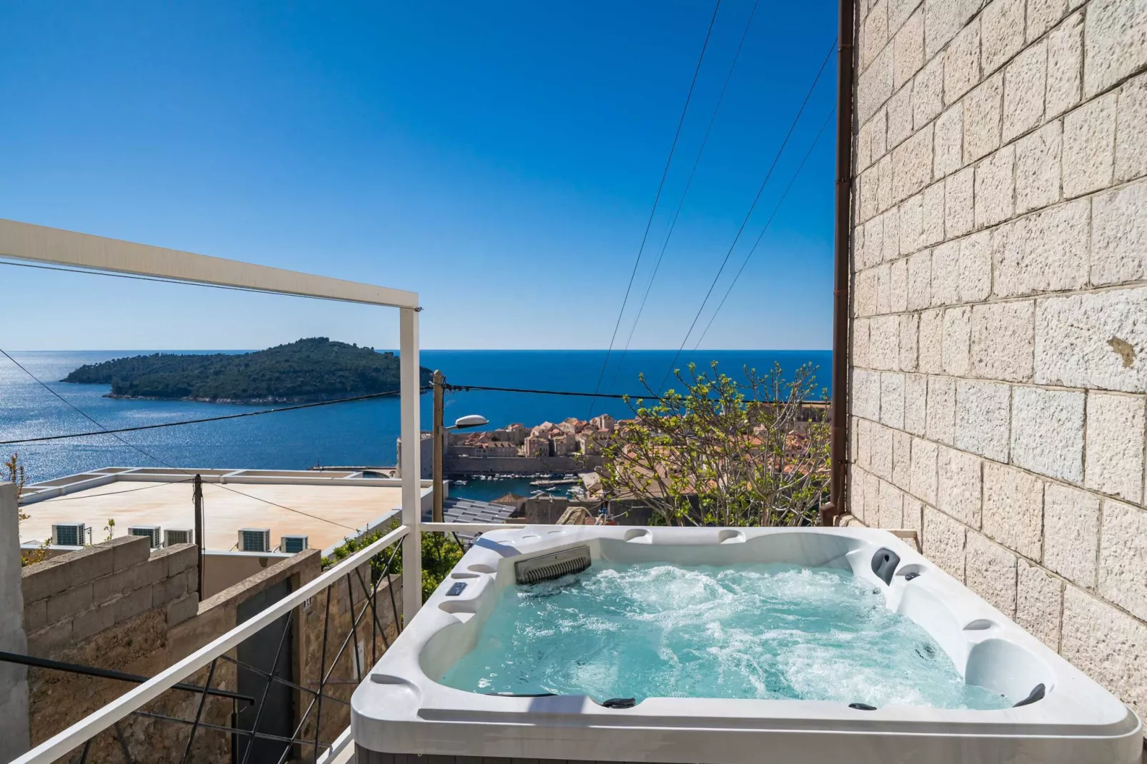 DUxperience Apartment - Two Bedroom Apartment with Terrace and Sea View-Spa