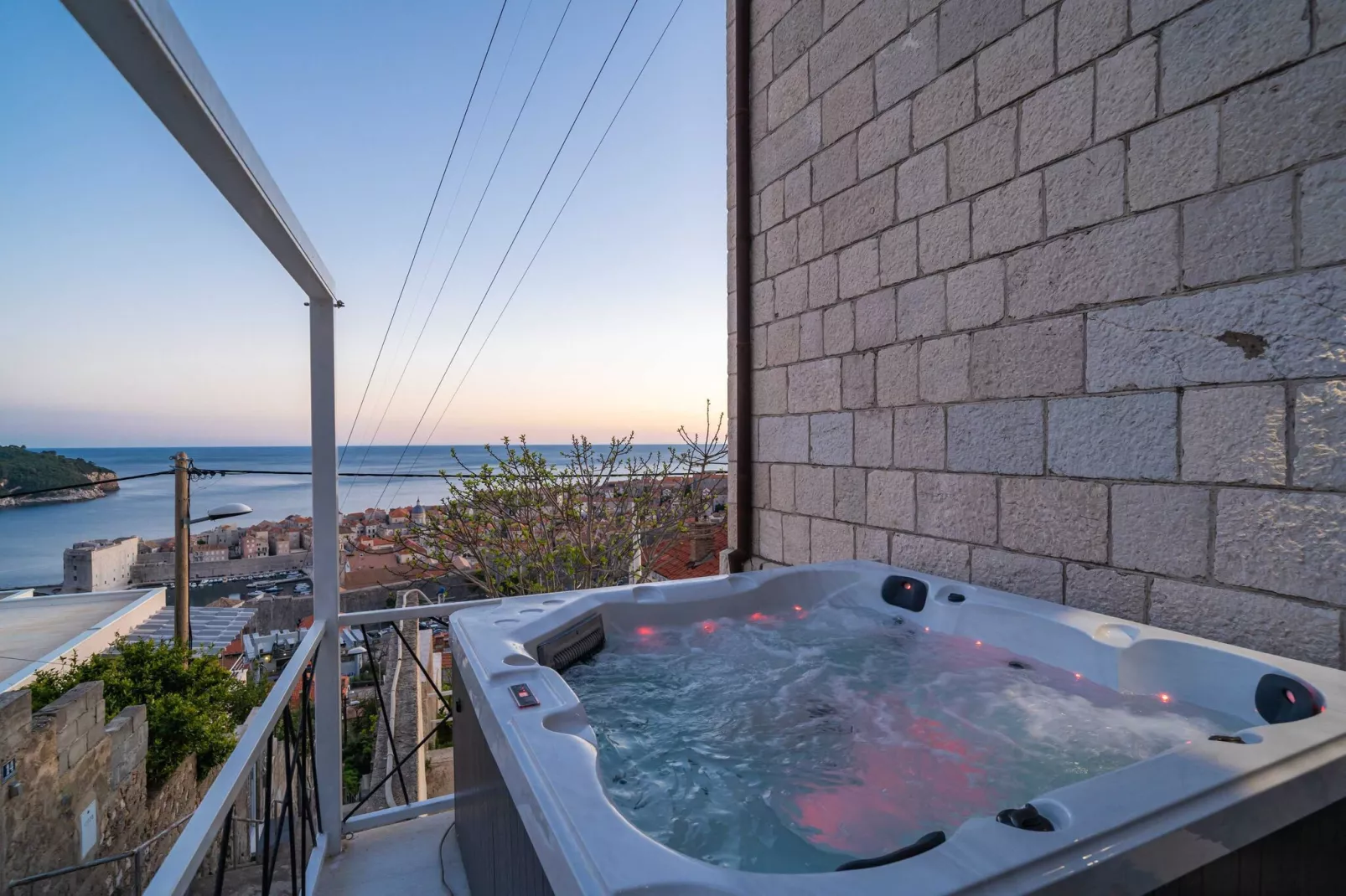 DUxperience Apartment - Two Bedroom Apartment with Terrace and Sea View-Spa