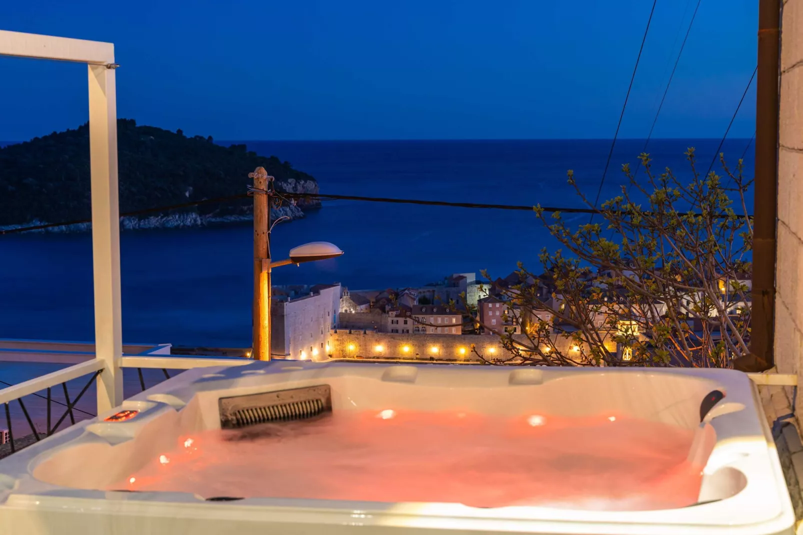 DUxperience Apartment - Two Bedroom Apartment with Terrace and Sea View-Spa