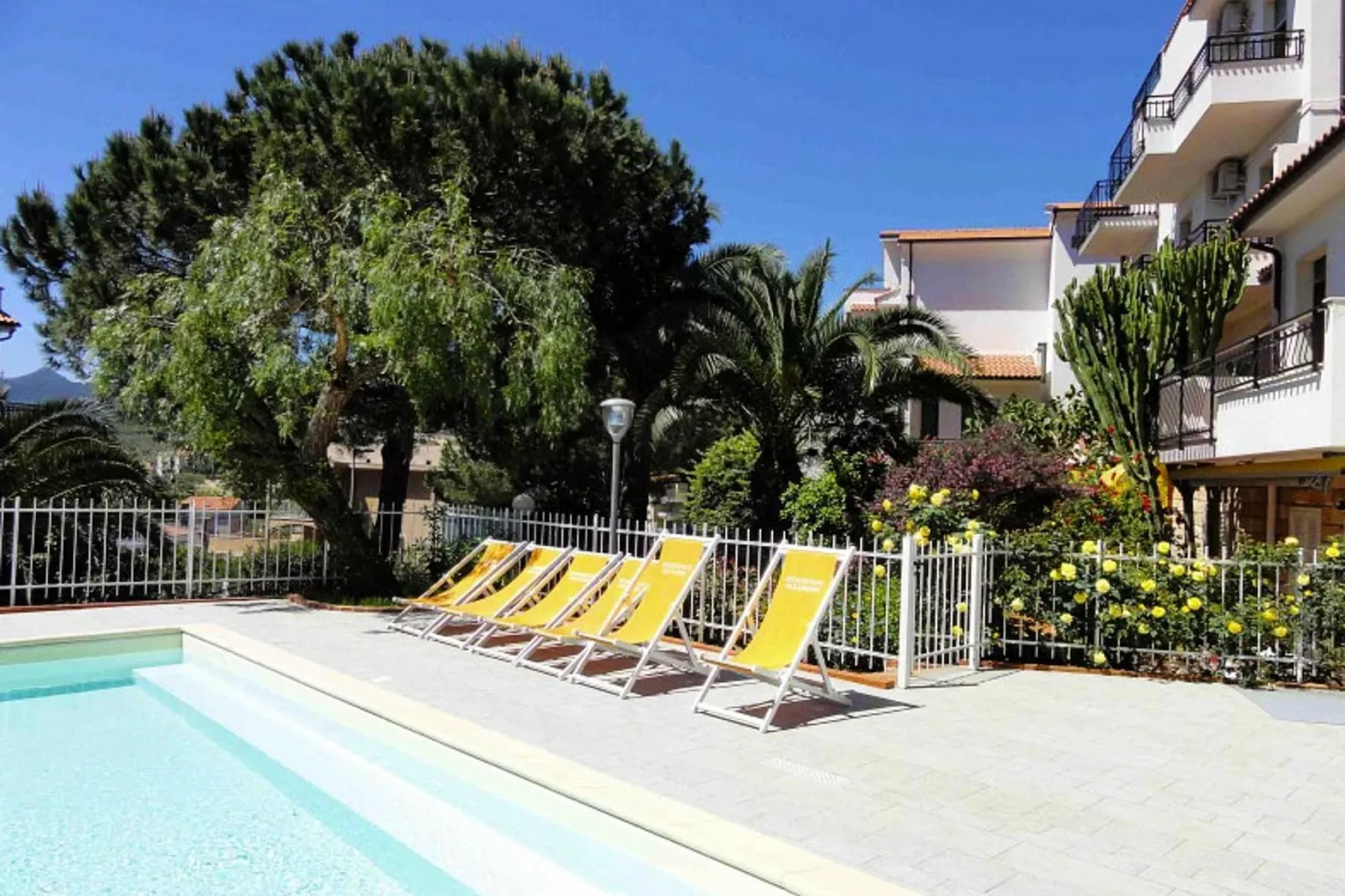 Residence Dei Fiori Pietra Ligure - C5/R5CM-Zwembad