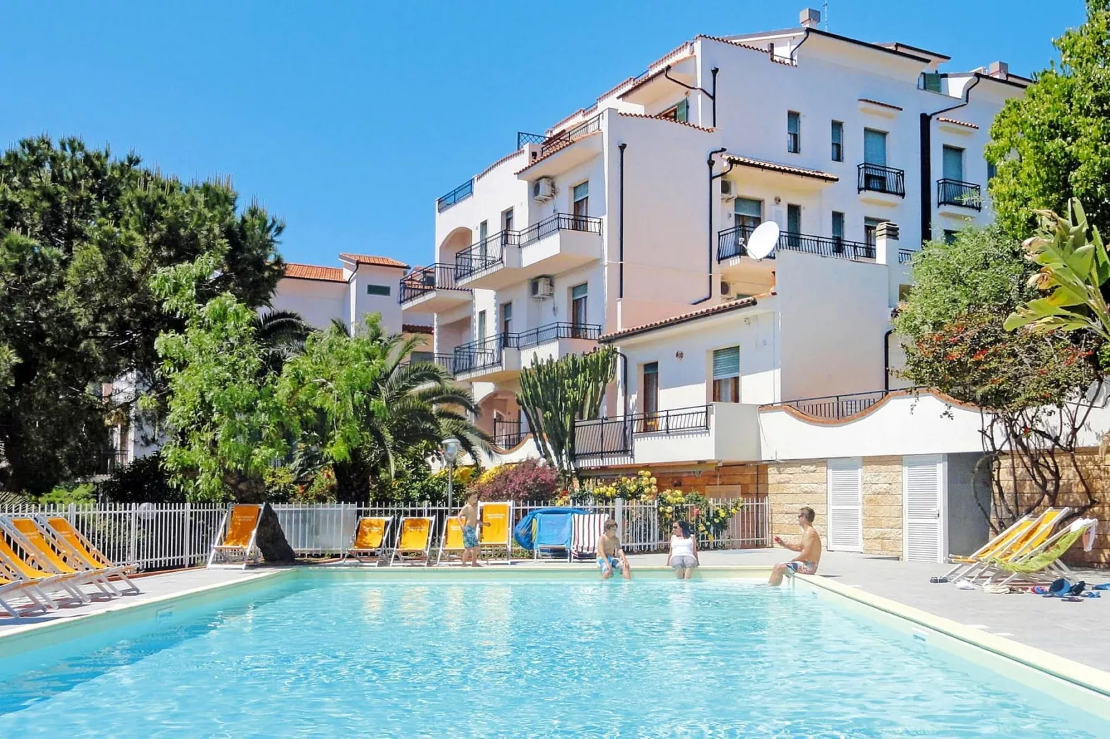 Residence Dei Fiori Pietra Ligure - C5/R5CM-Zwembad