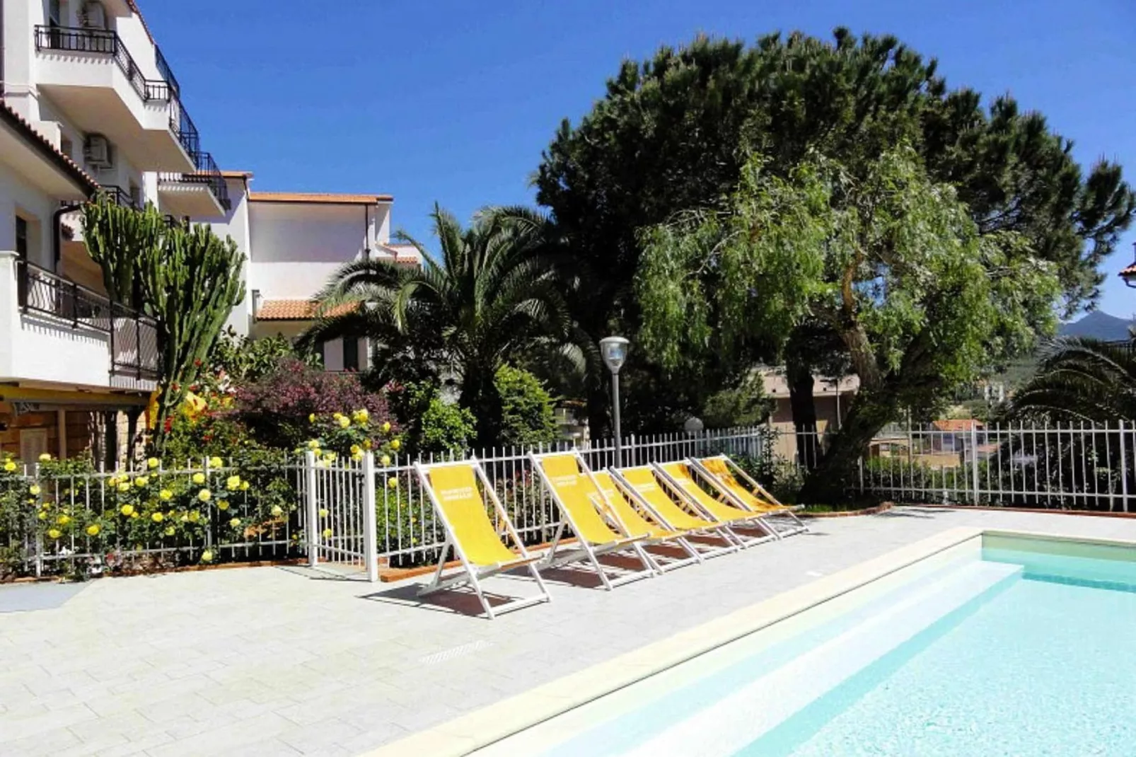 Residence Dei Fiori Pietra Ligure - C5/R5CM-Zwembad