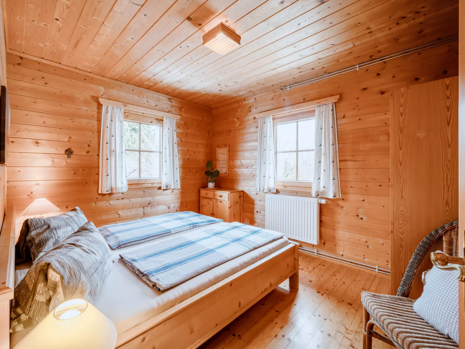 Simons Blockhütte-Binnen