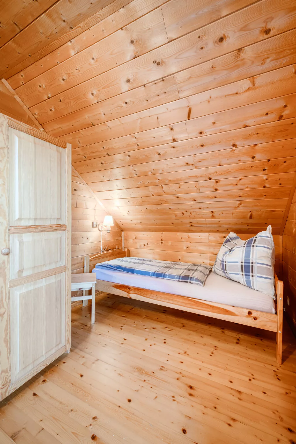 Simons Blockhütte-Binnen