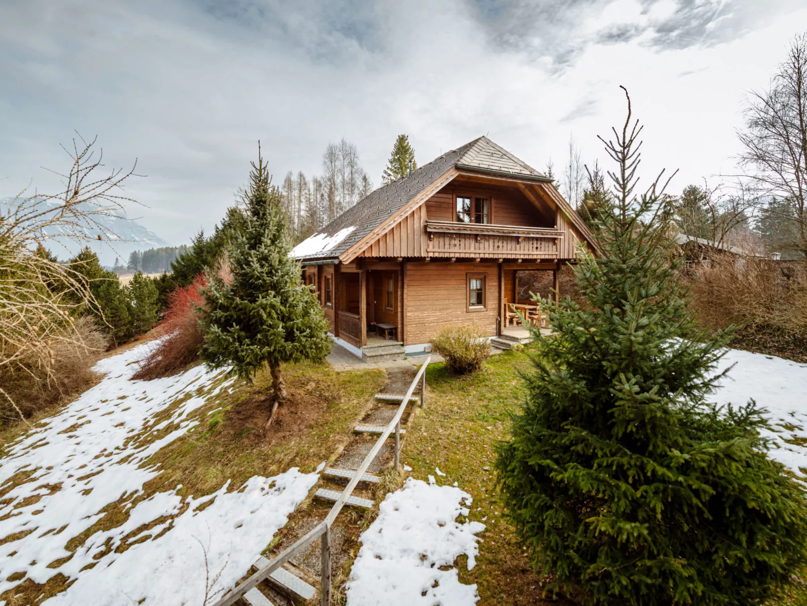 Simons Blockhütte-Buiten