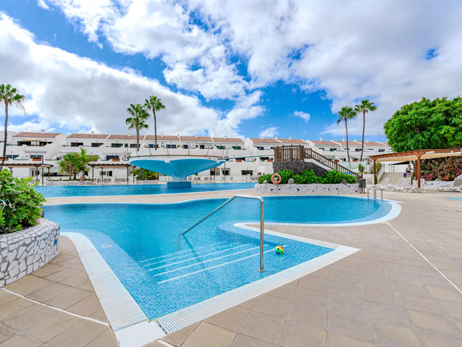 Parque Don Jose Poolside Retreat-Buiten