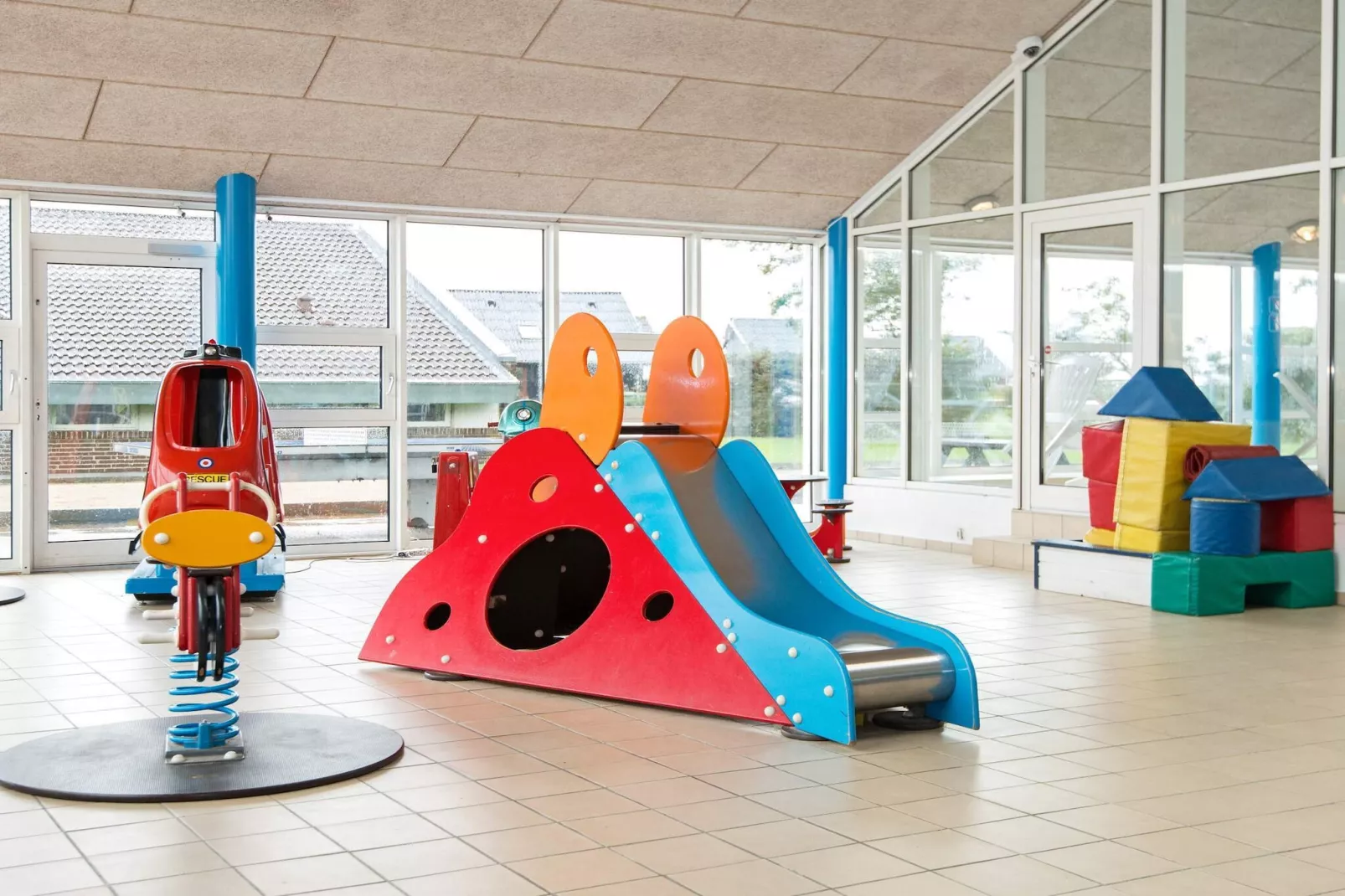 3 room,2 levels,dishwasher-Niet-getagd