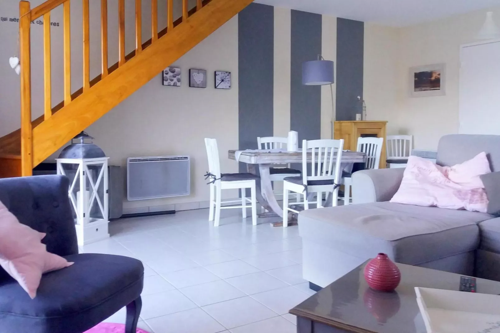 Terraced house St Quay-Portrieux-Woonkamer