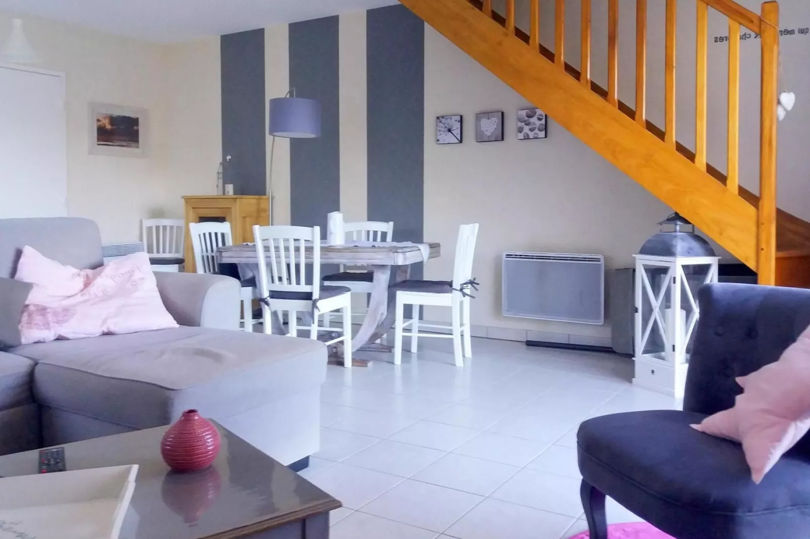 Terraced house St Quay-Portrieux-Woonkamer