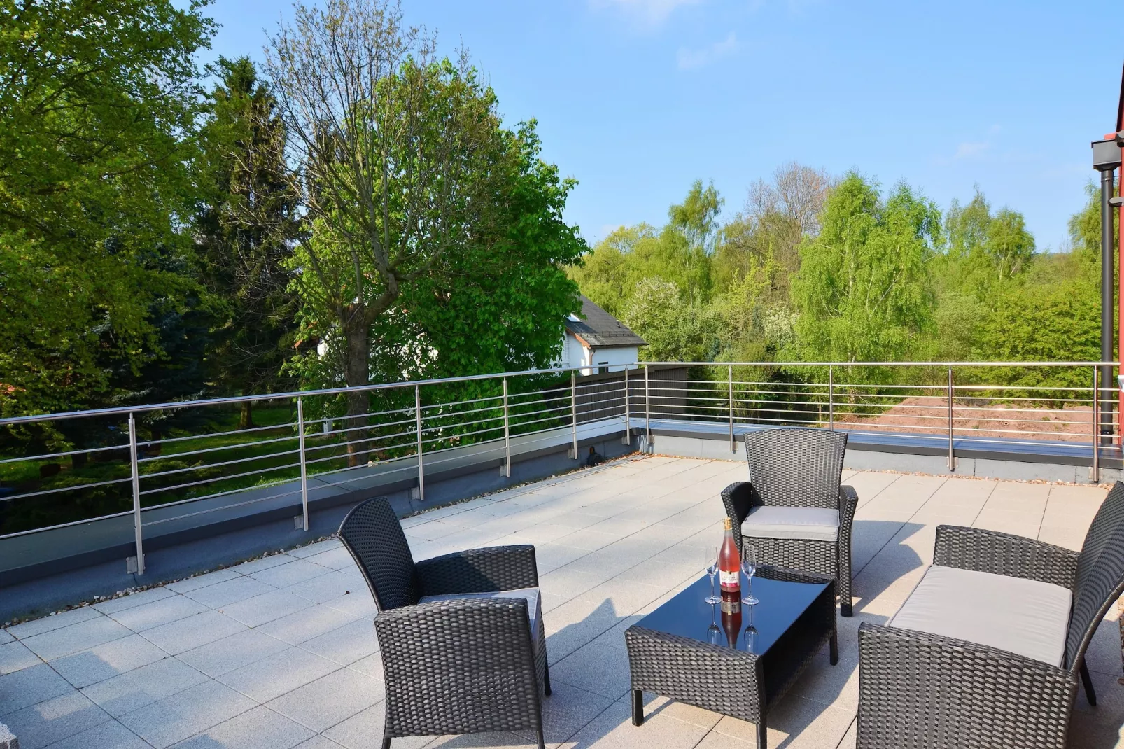 Sonnenschein-Terrasbalkon