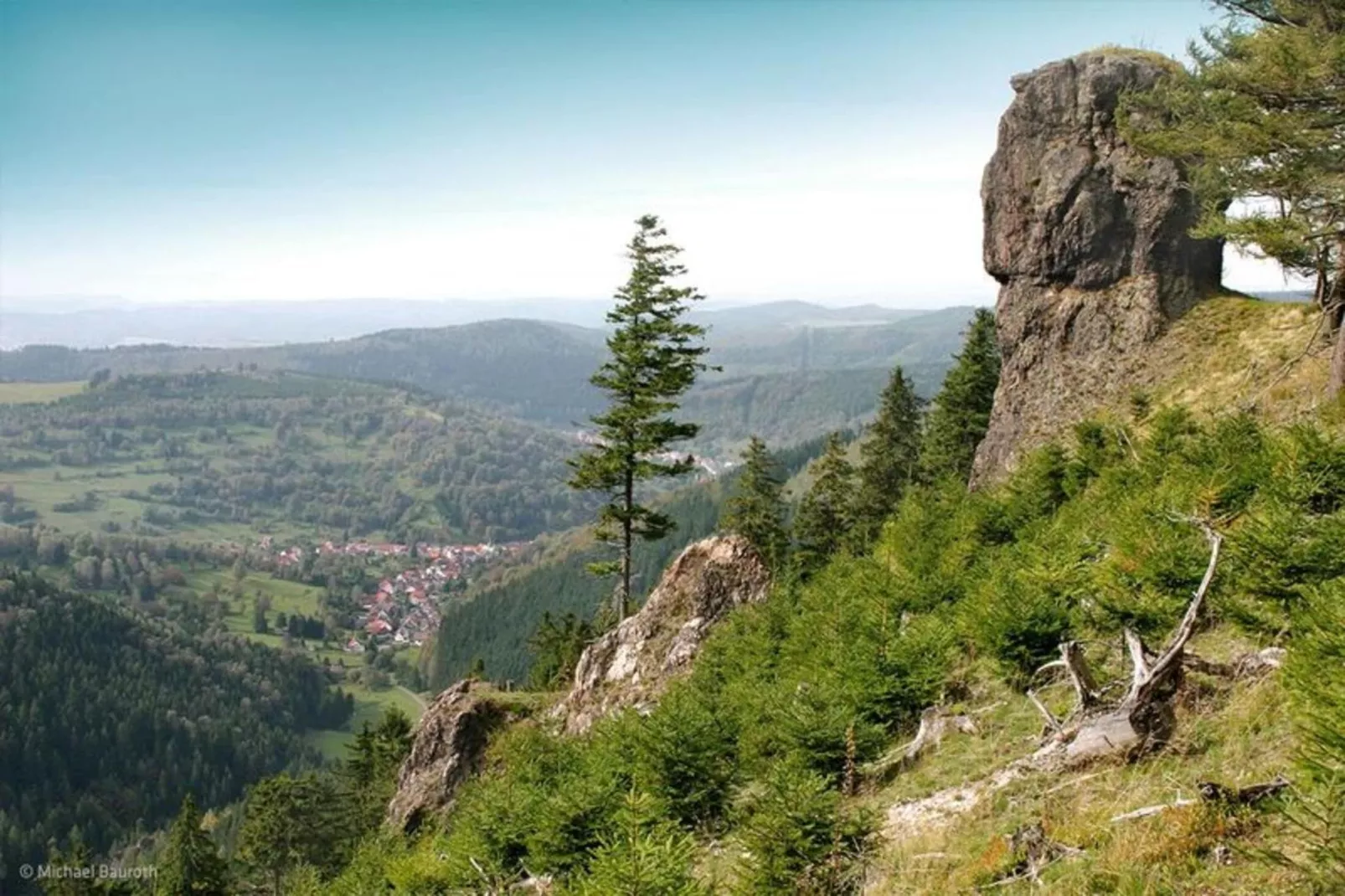 Am Hermannsberg-Gebieden zomer 20km