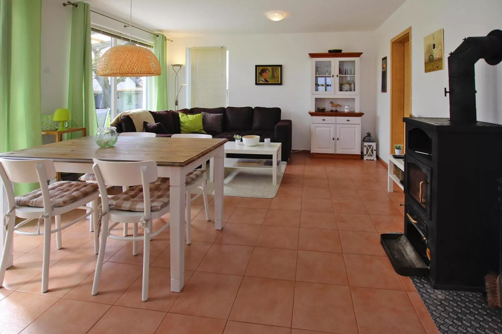 Ferienhaus Seeadler 62 qm-Eetkamer