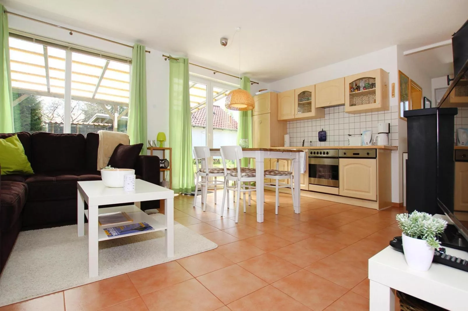 Ferienhaus Seeadler 62 qm-Woonkamer