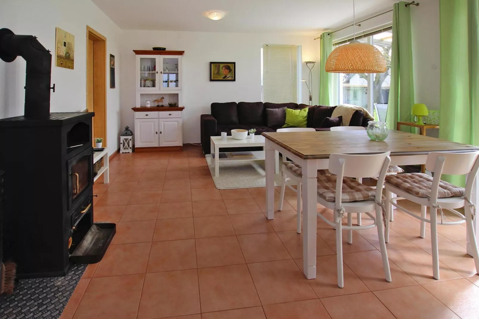 Ferienhaus Seeadler 62 qm-Eetkamer