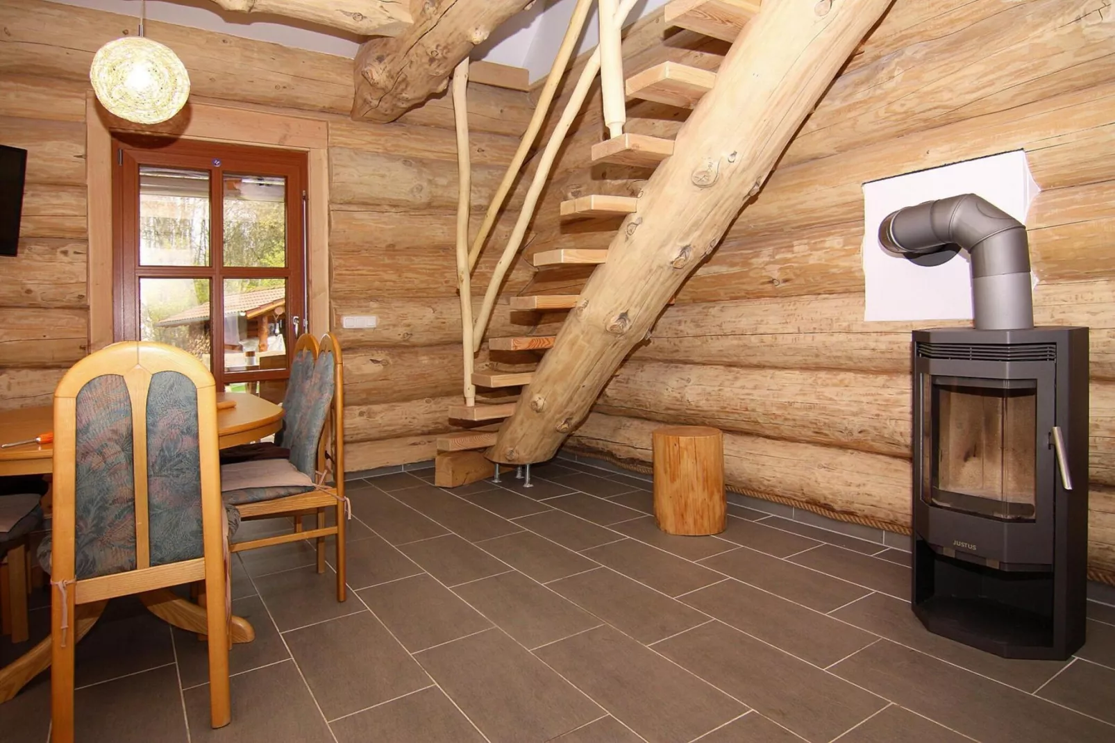 Blockhaus-Eetkamer