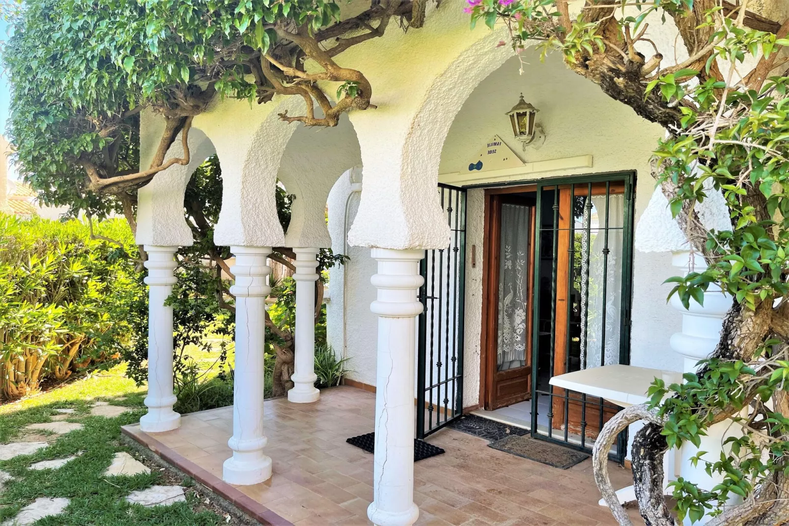 Bungalow Alhambra ULF-Buitenkant zomer