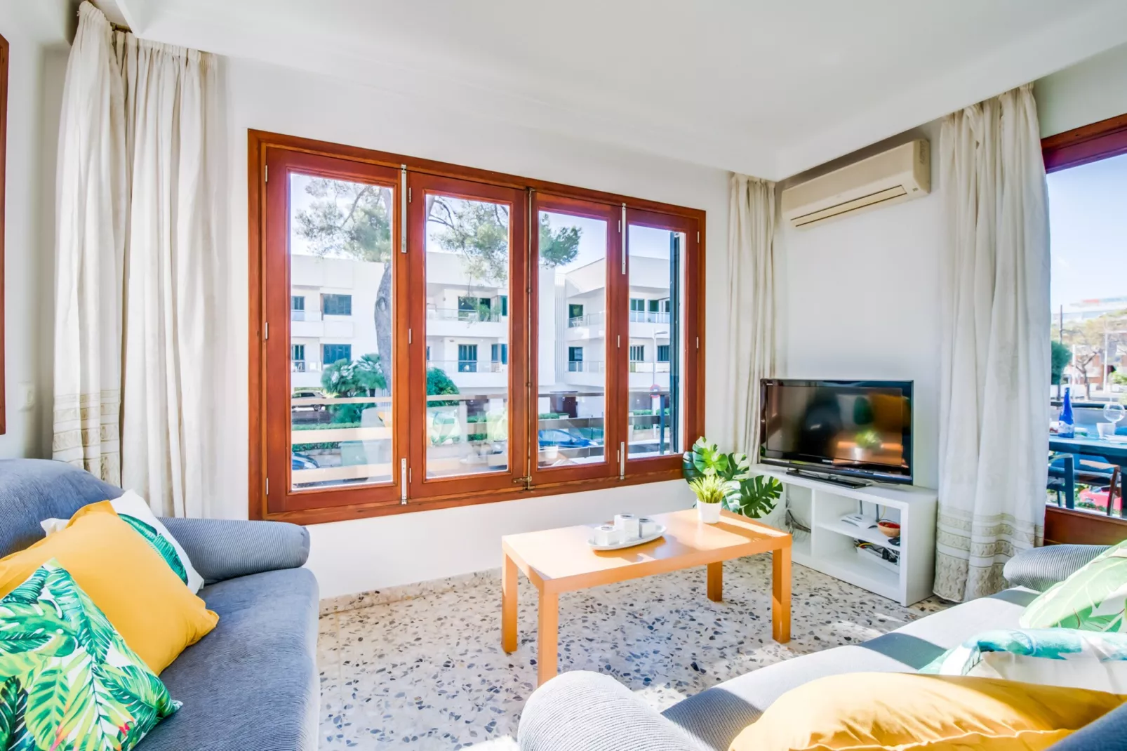 Casa Pinar-Niet-getagd
