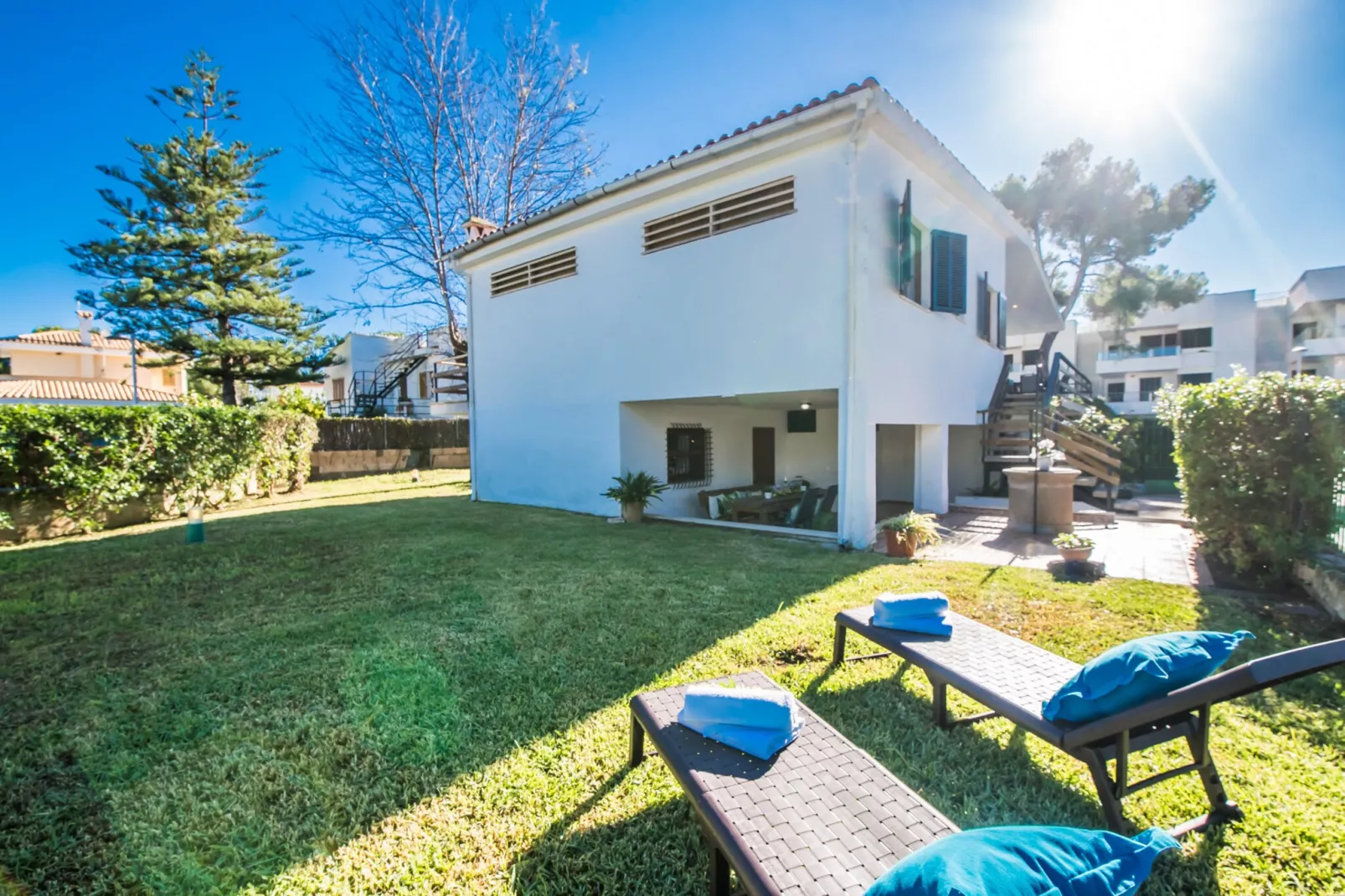 Casa Pinar-Buitenkant zomer