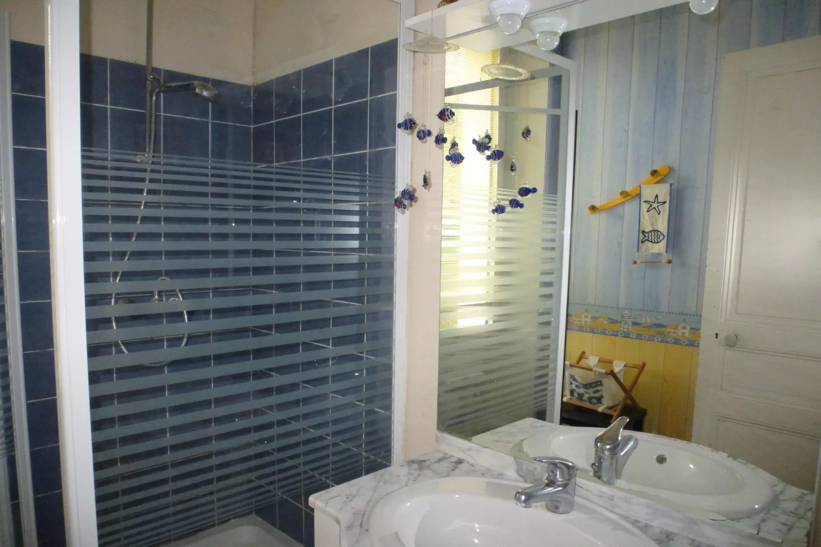Appartement Port-Blanc-Badkamer