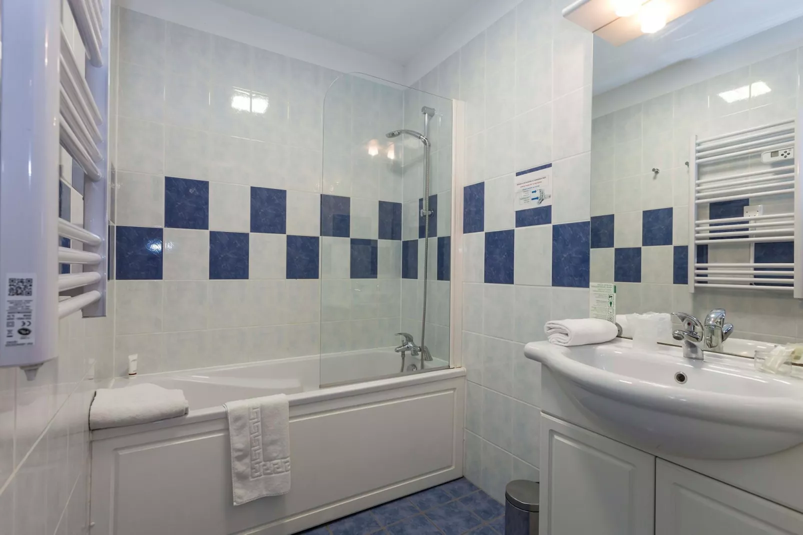 Le Domaine des Rois 3-Badkamer