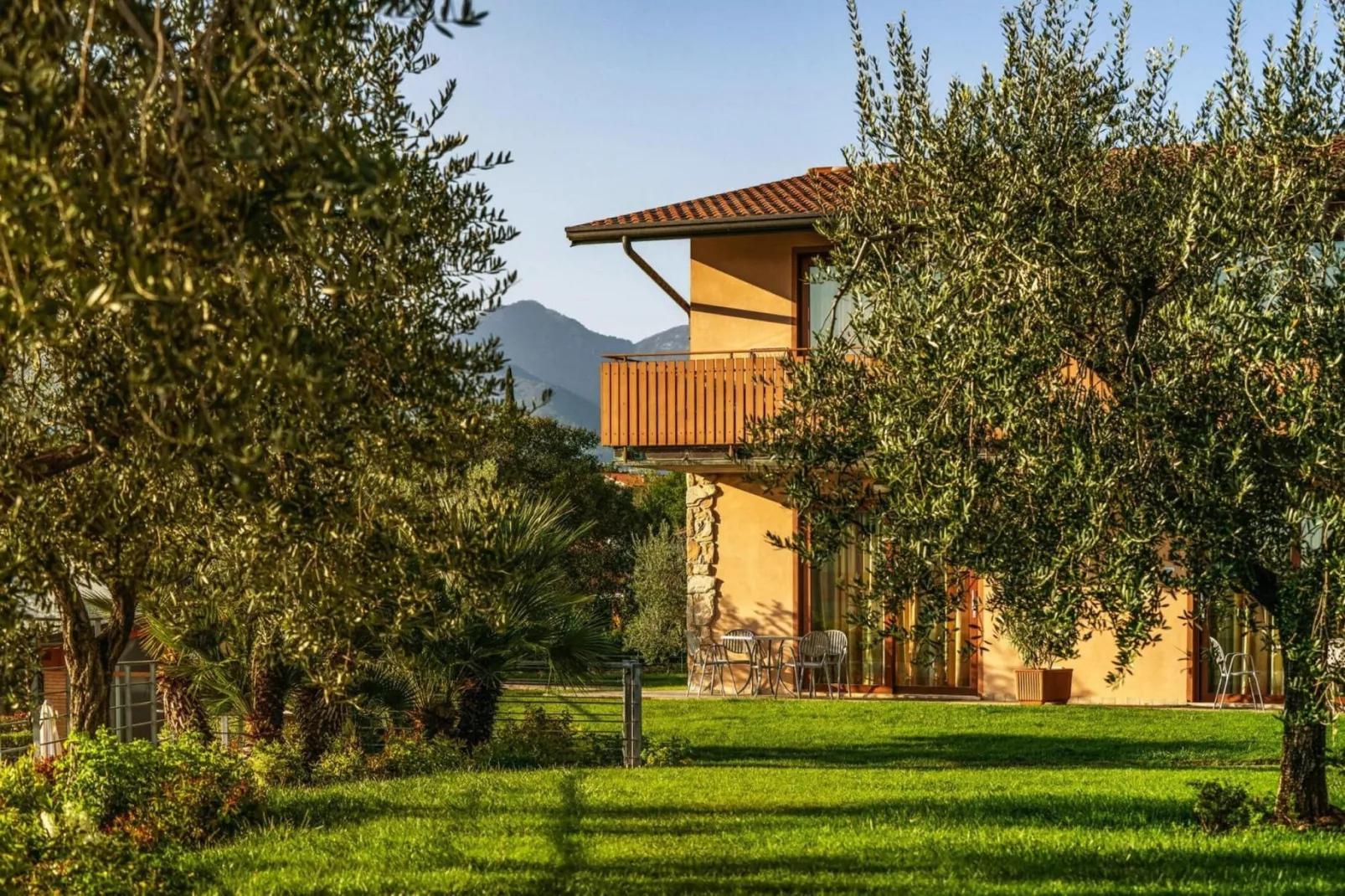 Residence Onda Blu Manerba - Bilo --Buitenkant zomer