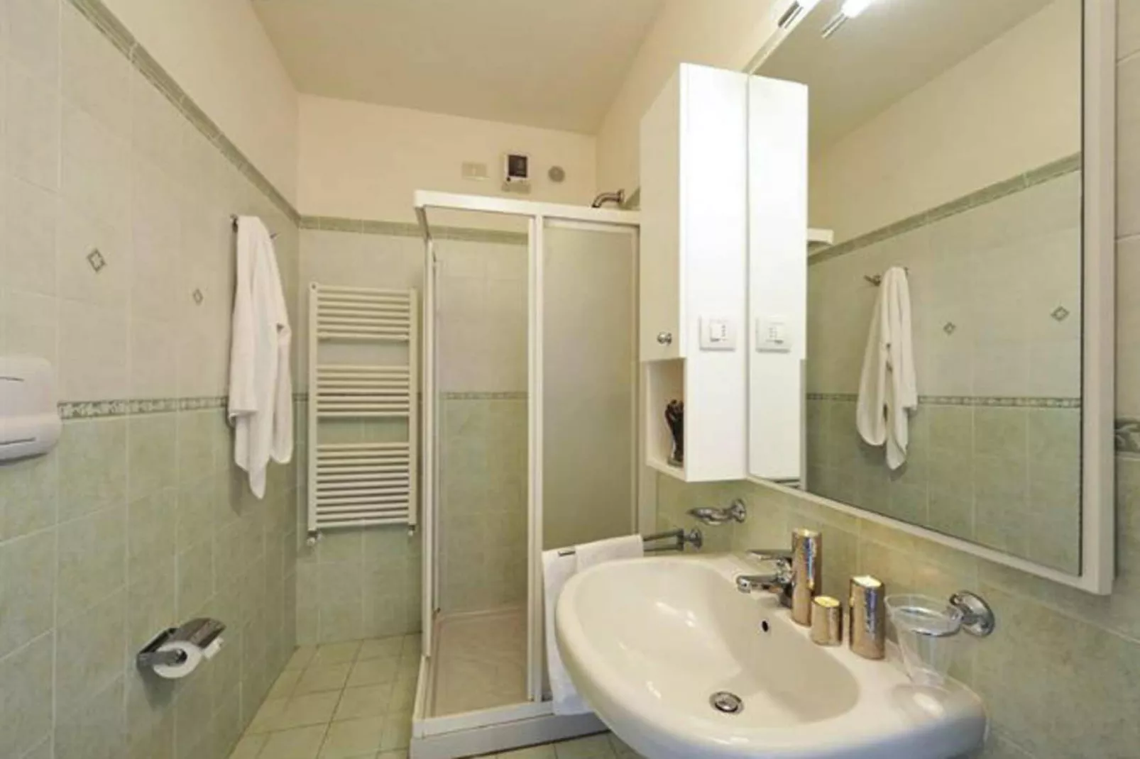 Residence Porto Letizia Porlezza  -B4 Palaca 1-room 4 pax Mountain View Deluxe P1MD4 8204-Badkamer