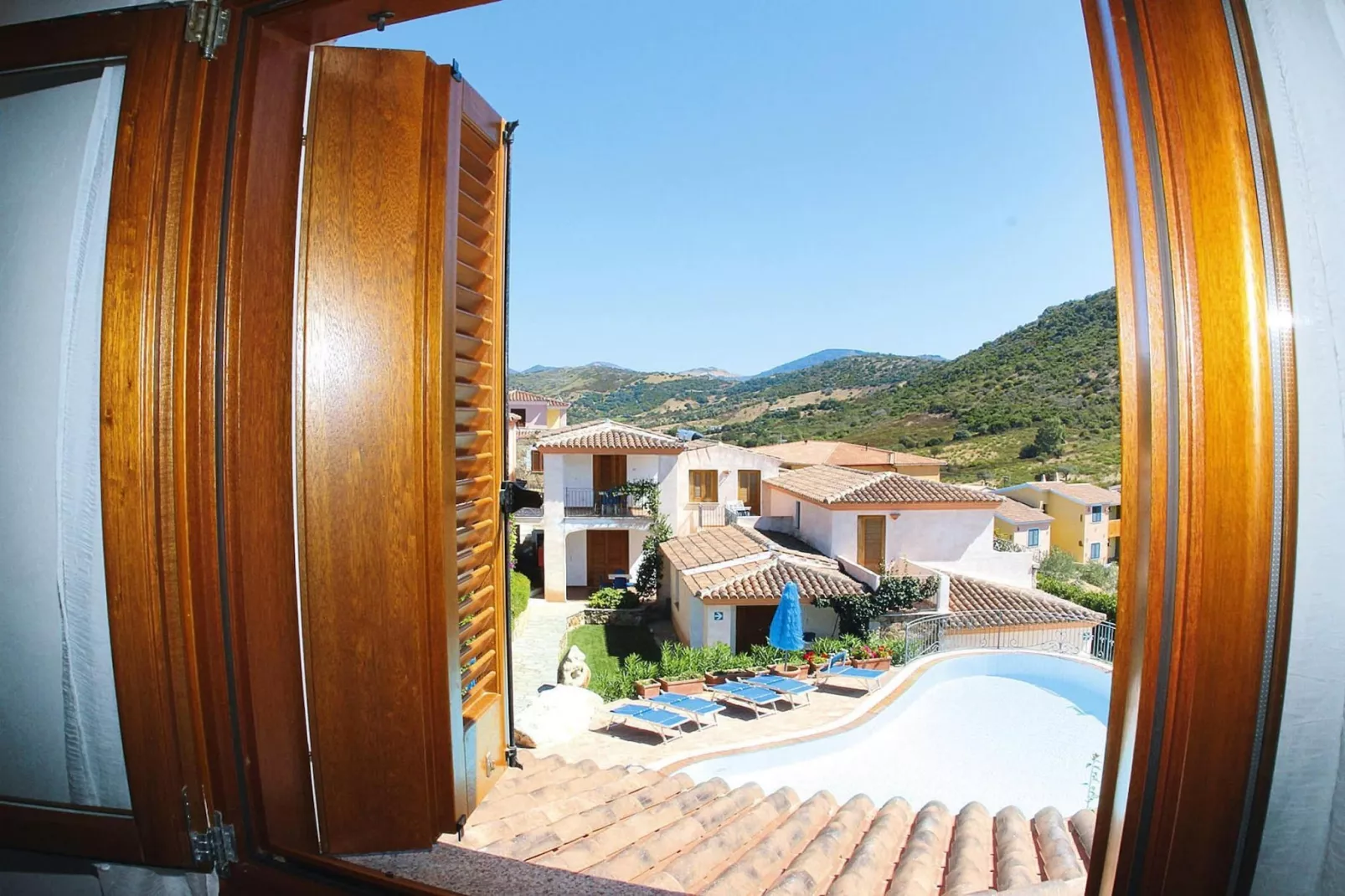Residence Bouganvillage Tanaunella - Type Trilo 6-Uitzicht zomer