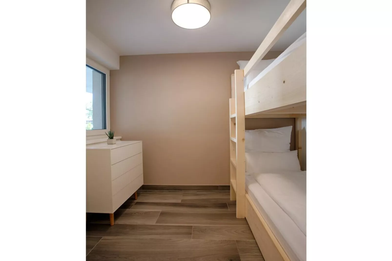 498199-Slaapkamer
