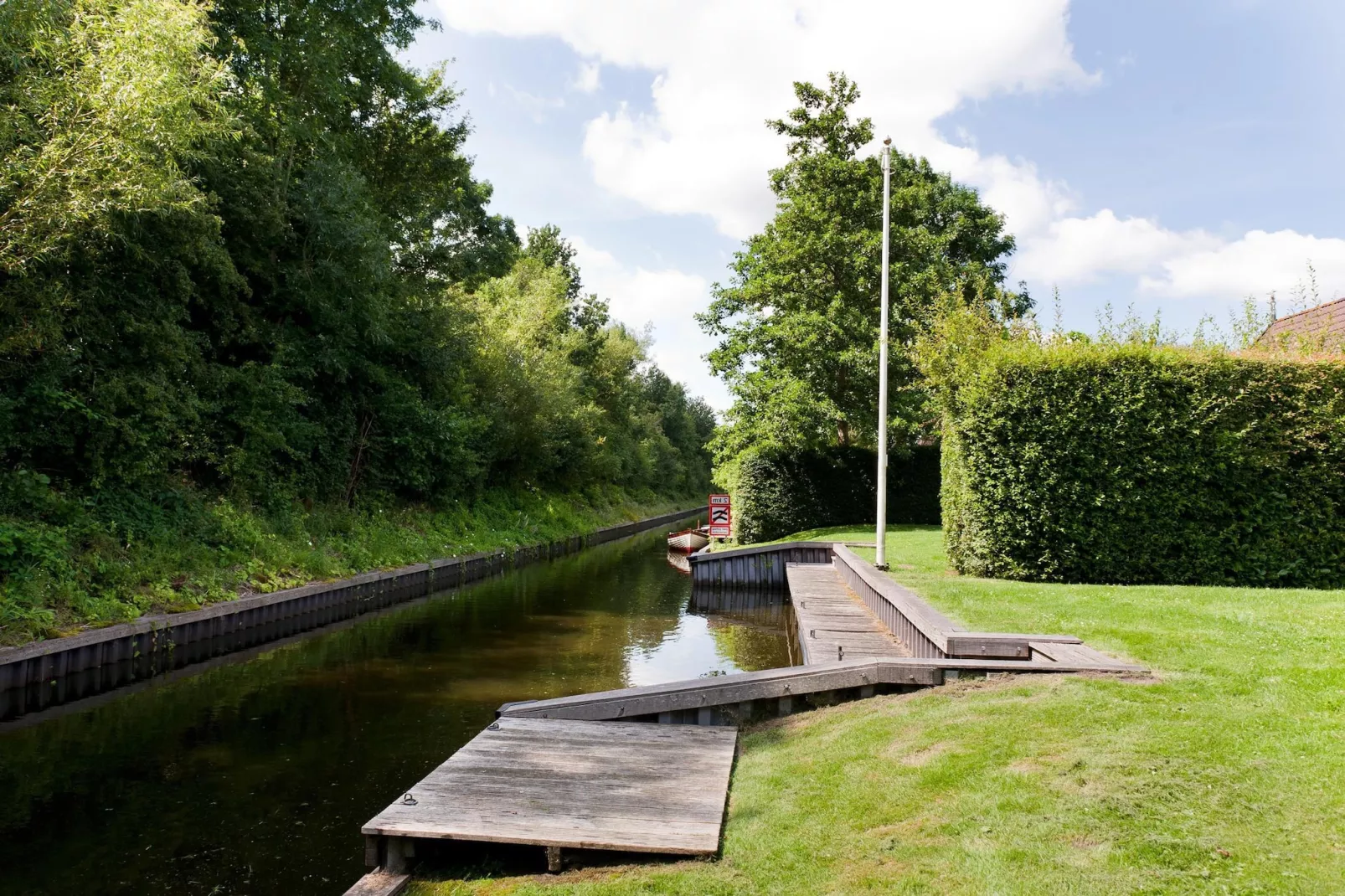 Skip Wellness de luxe met sauna-Gebieden zomer 1km