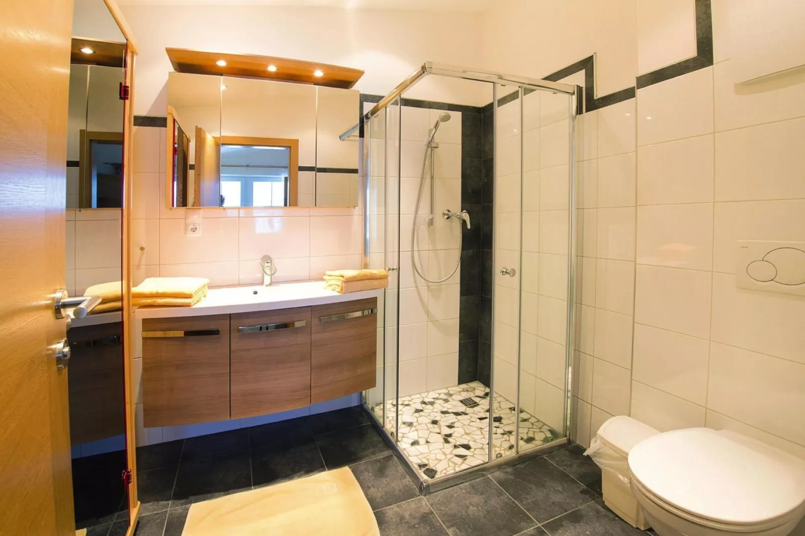 Vicky Apartments-Badkamer