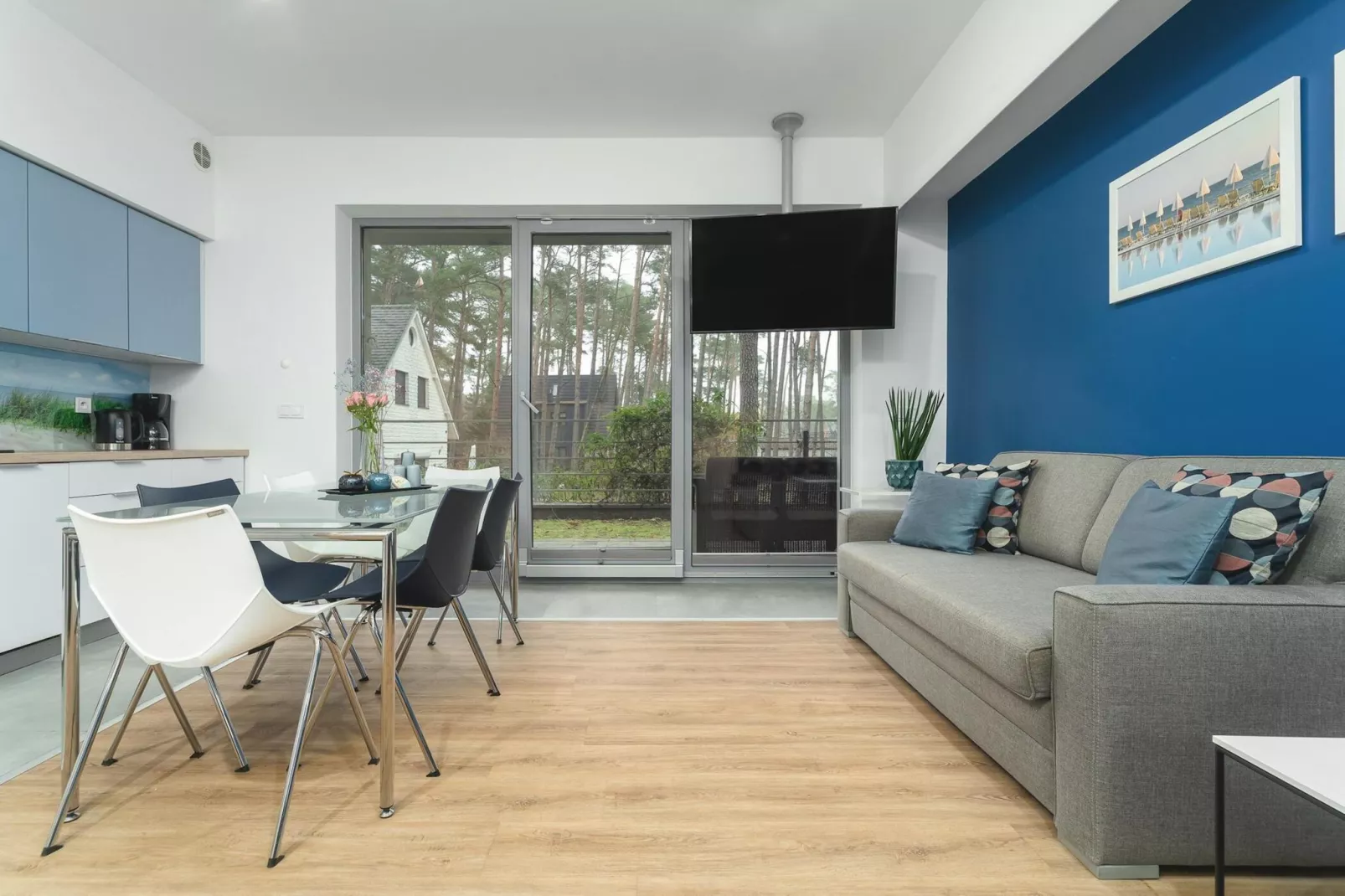 Apartament 2-pokojowy dla 6 osób Grunwaldzka 12c4 Pobierowo-Woonkamer