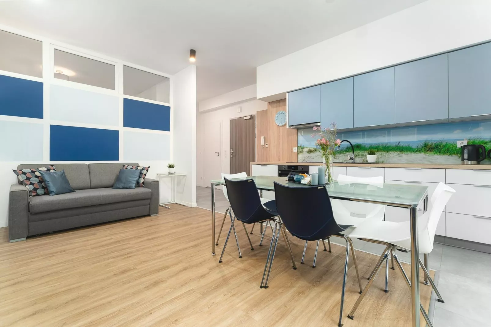 Apartament 2-pokojowy dla 6 osób Grunwaldzka 12c4 Pobierowo-Woonkamer
