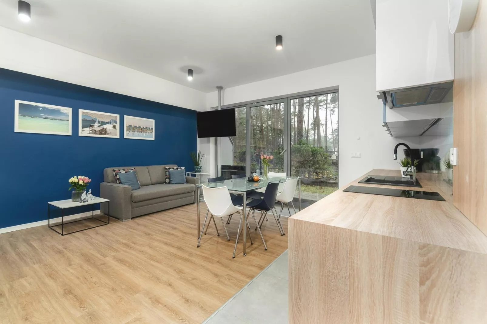 Apartament 2-pokojowy dla 6 osób Grunwaldzka 12c4 Pobierowo-Eetkamer