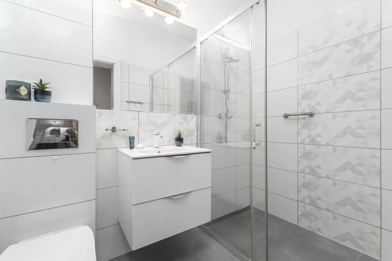 Apartament 2-pokojowy dla 6 osób Grunwaldzka 12c4 Pobierowo-Badkamer