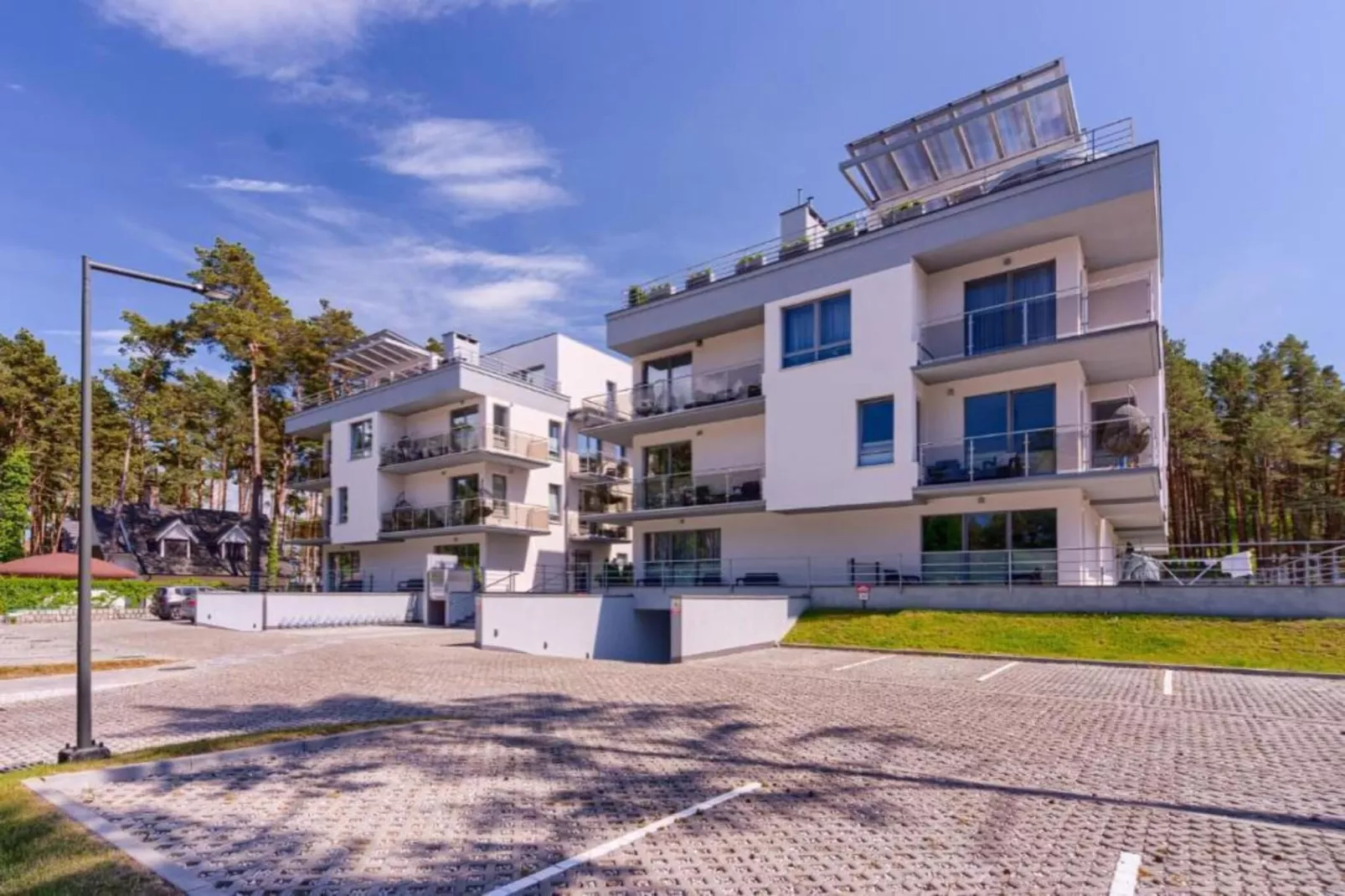 Apartament dla 4 osób Grunwaldzka 12c23 Pobierowo-Buitenkant zomer