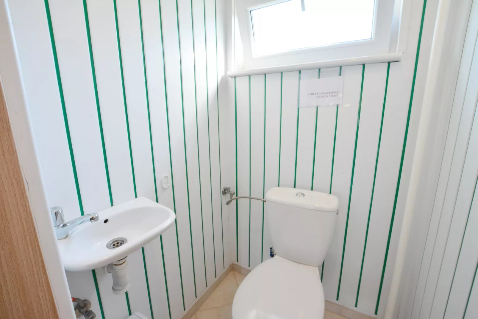 Dom w Rosnowie-Badkamer